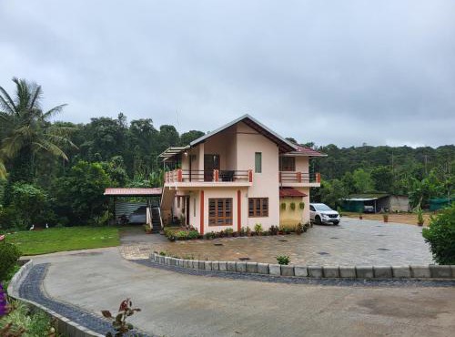 GoodVibes Homestay - 3BH, Home Food, Coffee Estate