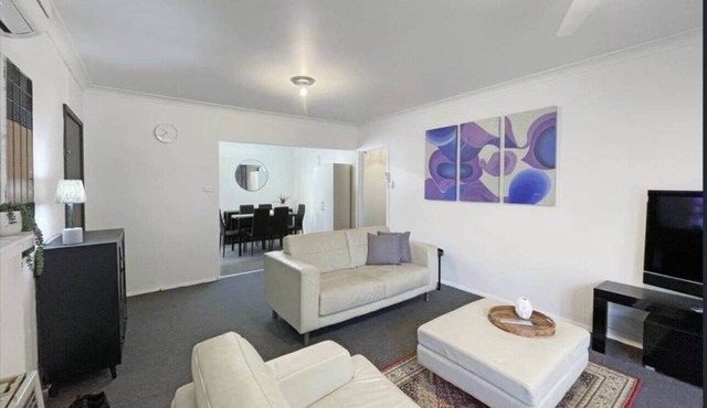 Goodwin Railway Cottage in Benalla