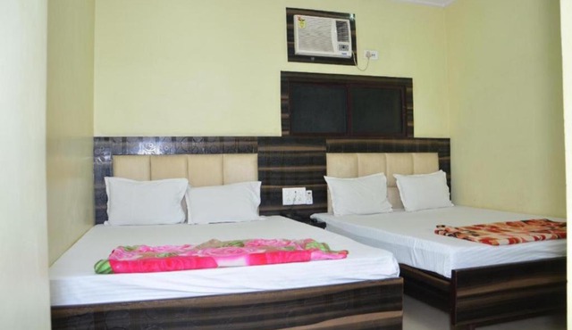 Goroomgo Dev Guest House Howrah, Kolkata