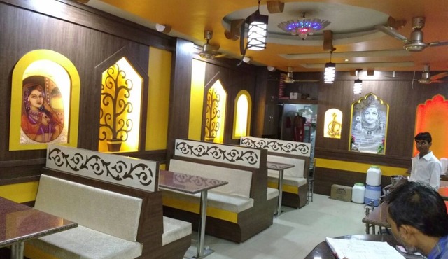 Goroomgo Hotel Rajawat Madhya Pradesh
