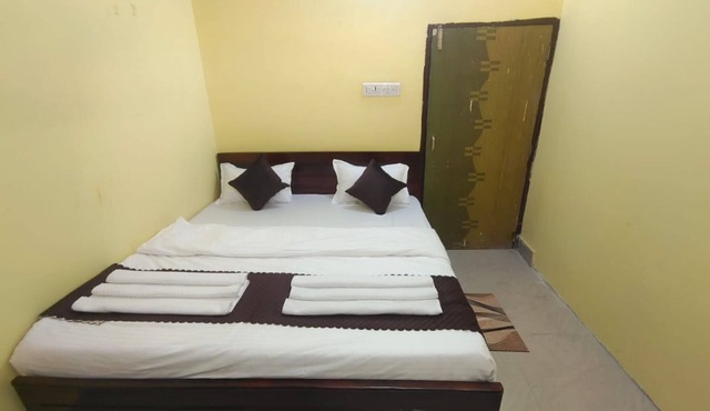 Goroomgo The Grand Empire Angul