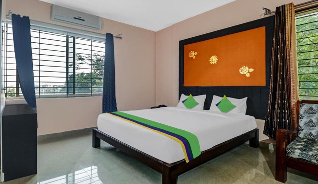 GRAND JP INN Near 2 km from Gundlupet bus stand