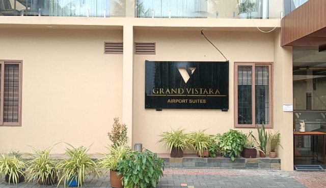 Grand Vistara Airport Suites Cochin with Complimentary One way Airport Transit at 500 metres from Cochin Airport
