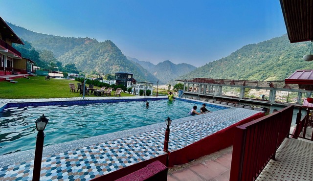 Grandeur's Tiger Estate
