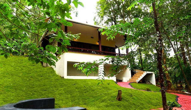 Green Garden Lotus Villa (Double Bed Room Villa)
