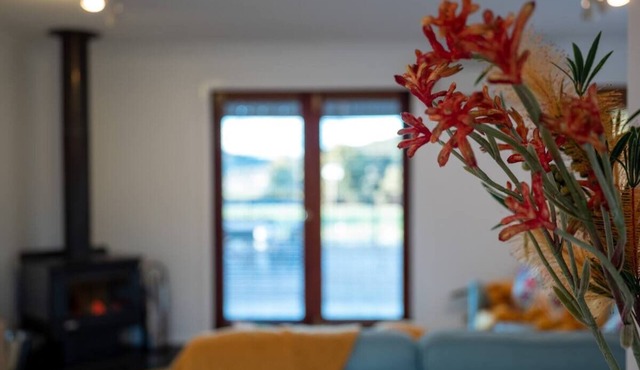 Guesthouse with a river view close to Mudgee in Burrundulla