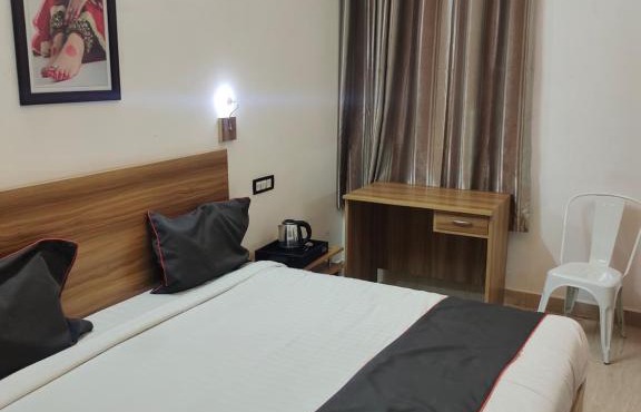 GULNAAR INN