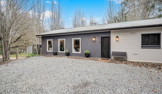 Hahndorf Providence Cottage 30 minutes from the CBD. Pet friendly. Outdoor bath in Echunga