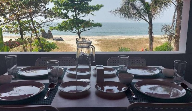Happy Seas Beach Villa
