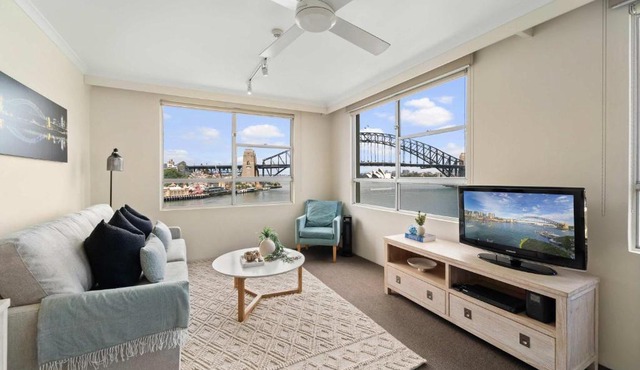 Harbourside 43