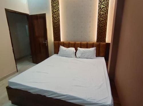 Hari Har HOME STAY FULLY AC