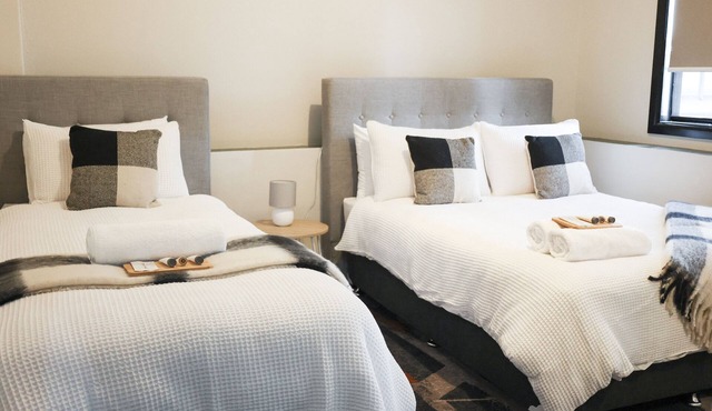 Harp Hotel