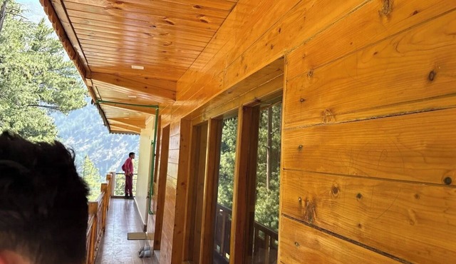 Harsil apple homestay