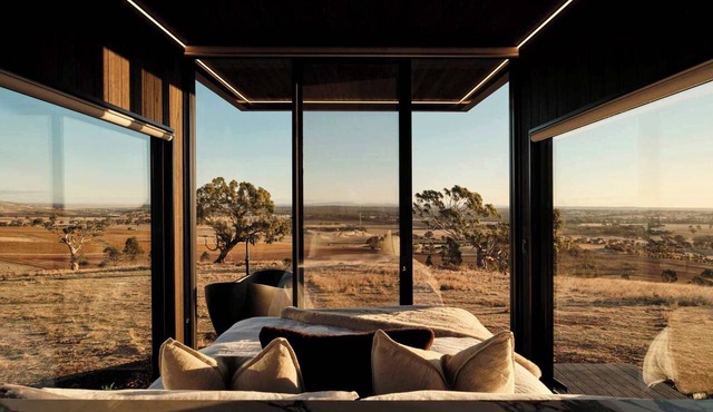 Heathcote Winery Stay with Sweeping Hilltop Views in Toolleen