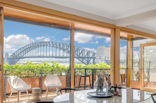 Heatherbrae I - World Class Harbour Bridge Views!