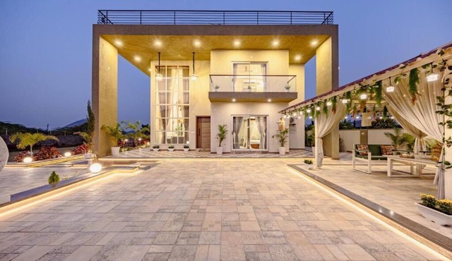 Heaven in Hills By ELIVAAS with pvt pool