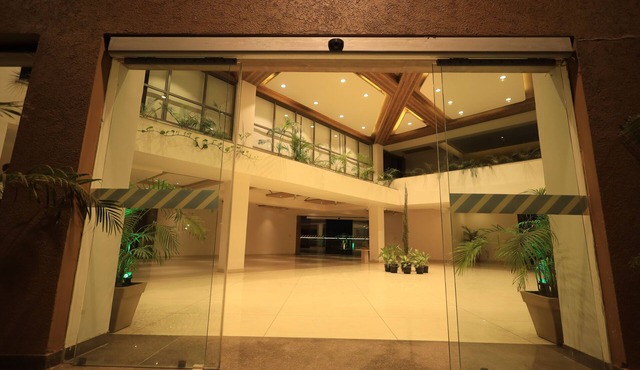 Heaven7 Hotel & Resort