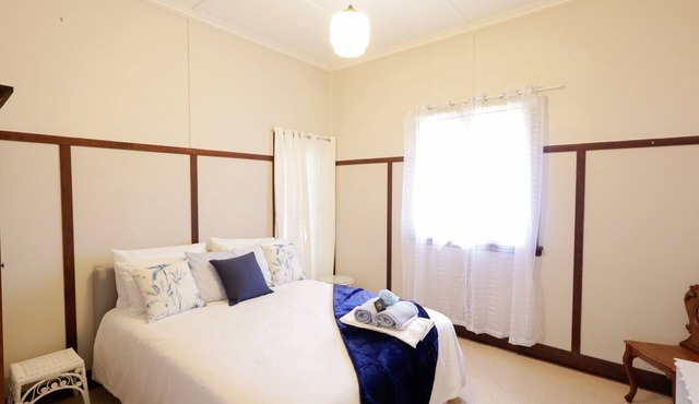 Heritage Home with BBQ & Outdoor Fire Pit in Tenterfield