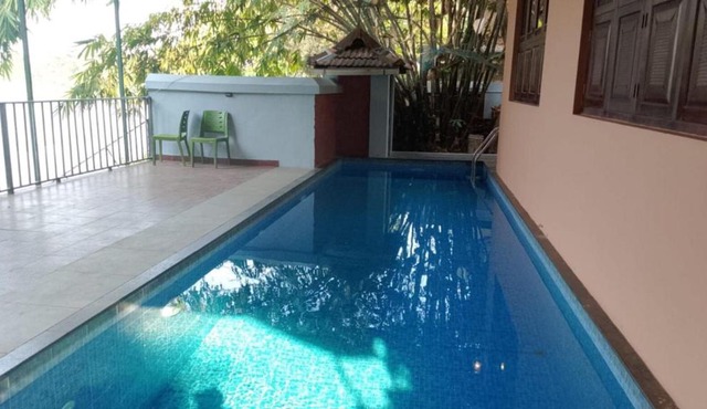 Heritage Waterfront Villa with Private Pool-Aluva