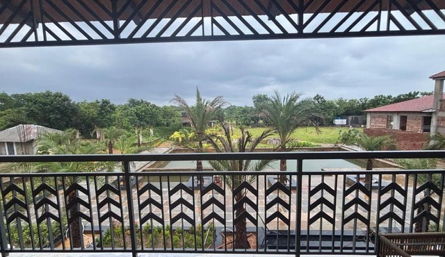 Hide Away Resort