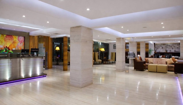 Hiltop Hotel