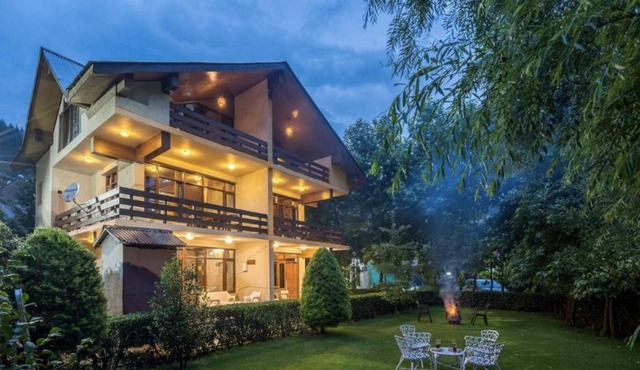Himalayan Mansion Luxury Villa by the Mall Manali