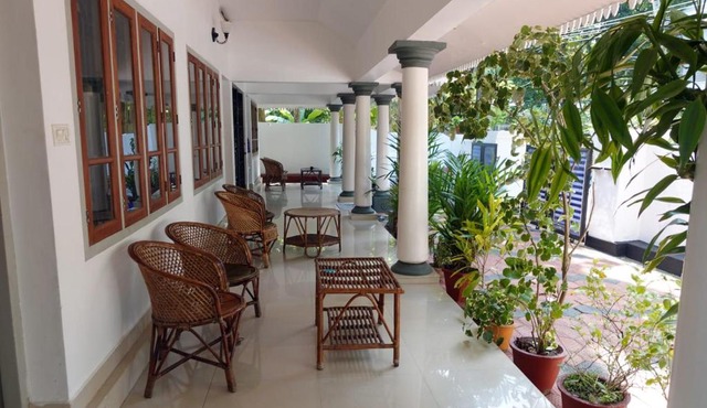 Hippie homestay