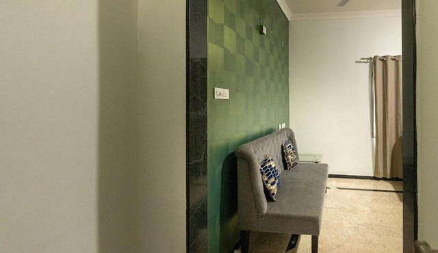 Hive Service Apartment