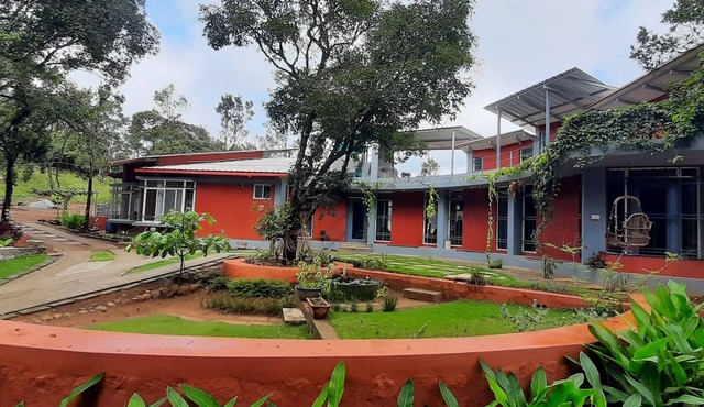 Holiday Home in Coorg Surrounded by Lush Greenery