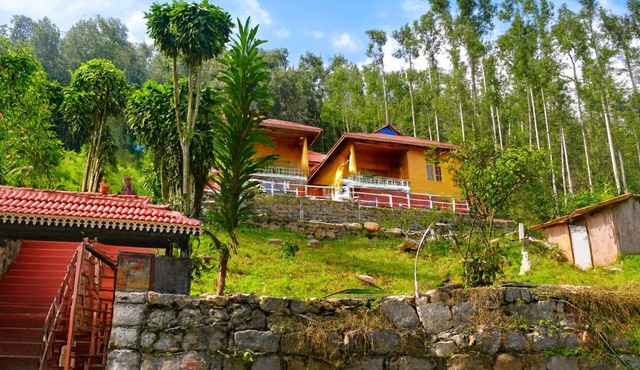 Holidayz by Stayz Royale Yercaud