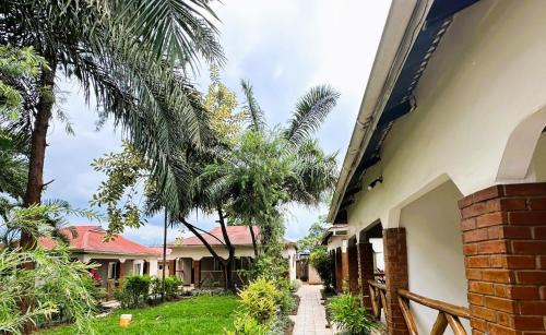 Home Feeling Neneu Lodge in Moshi