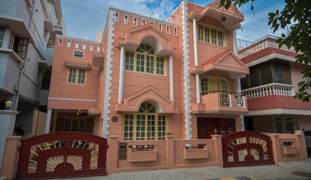 HomeSlice Nazaara, HomeStay in BTM