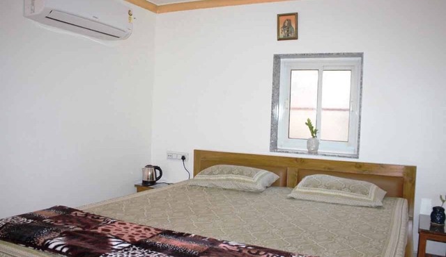 Homestay SONI2700 Popular Double Room with Private Bathroom