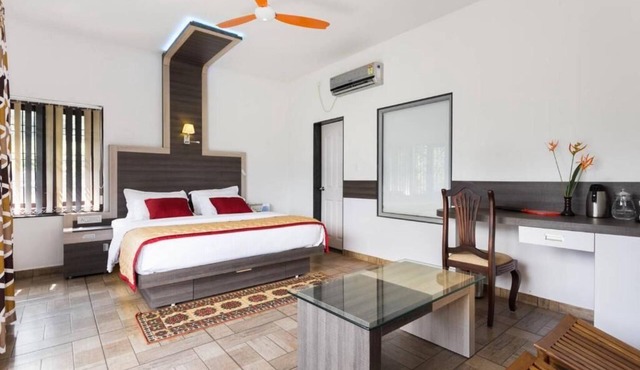 Homestay with Serine Views, Pool, and delicious local food.