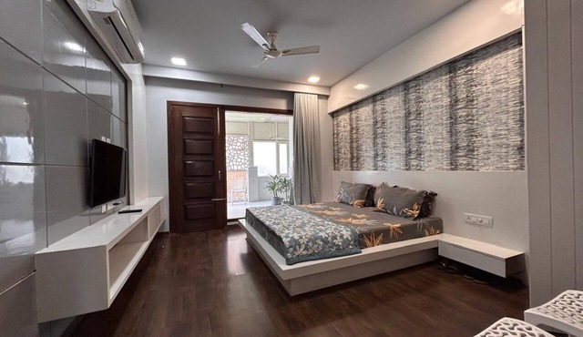 HomiStay - 3BHK