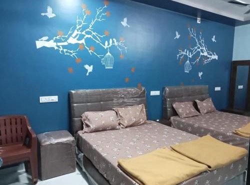 Honest Deluxe Room