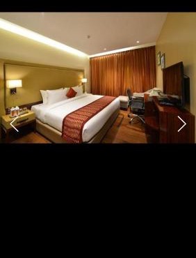 Hostel De Select City Walk Mall