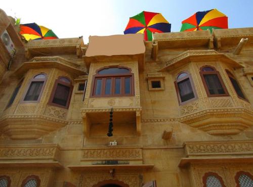hostel kayam villa