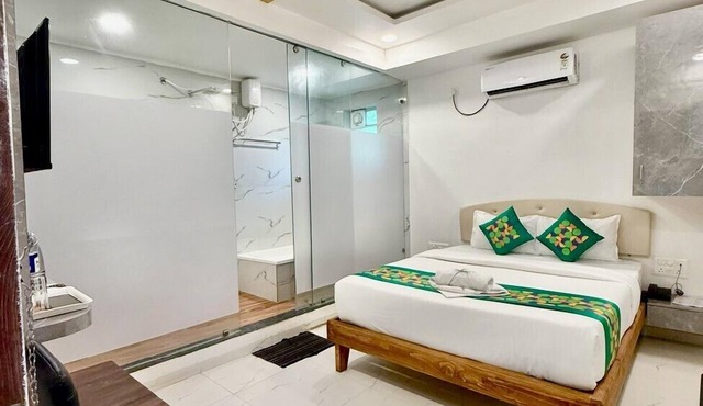Hotel Aaditya Inn Tathawade