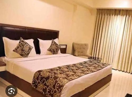 HoTEL ABHIRAM PALACE