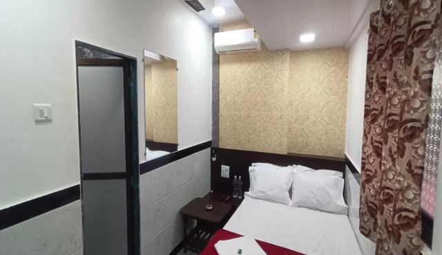 Hotel Abode Inn