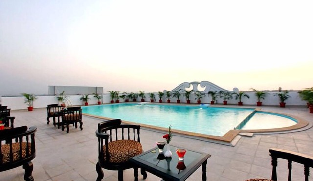 Hotel Airlink Castle