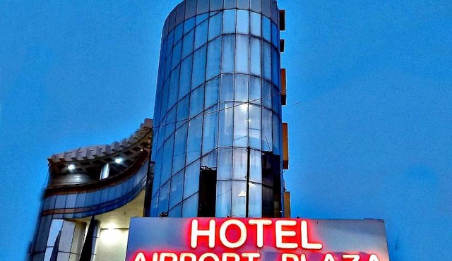 Hotel Airport Plaza