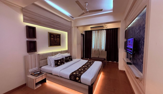 Hotel Alka Residency