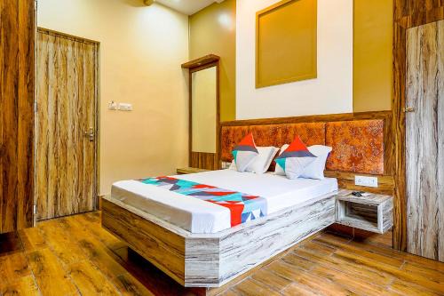 Hotel Aman Residency