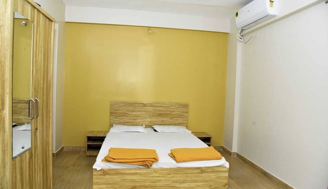 Hotel Amit Palace