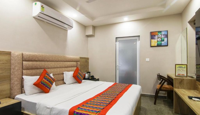 Hotel Anand - Central Delhi