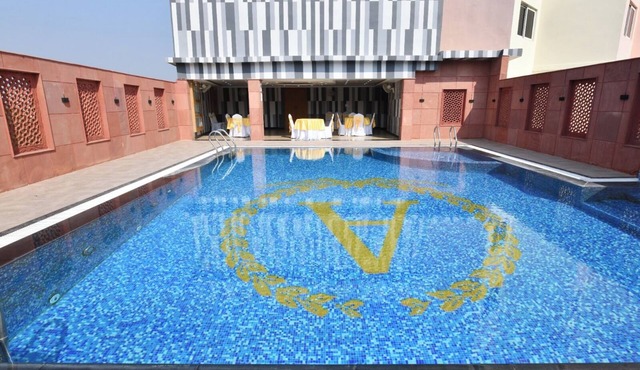 Hotel Anand International