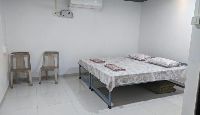 Hotel Anand Niwas Ganpatipule
