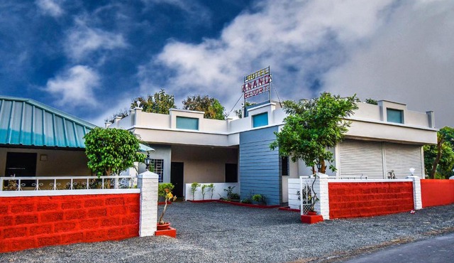 Hotel Anand Resort